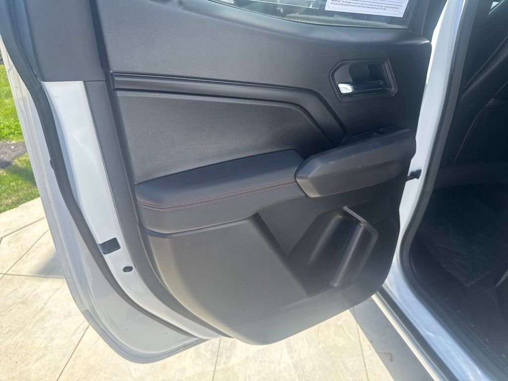 2025 Chevrolet Colorado Z71 - Photo 30