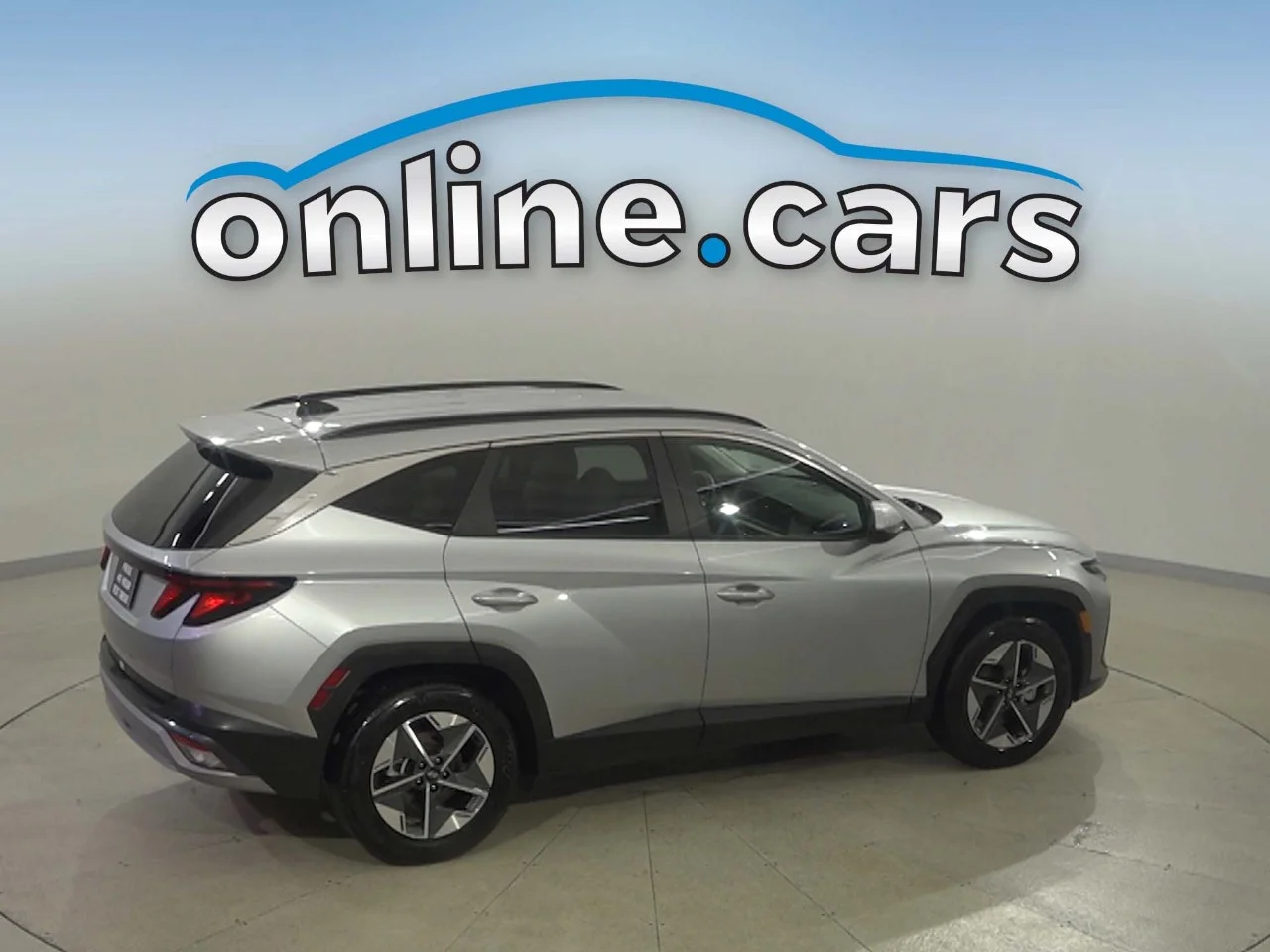 Used 2025 Silver Hyundai SEL image 4