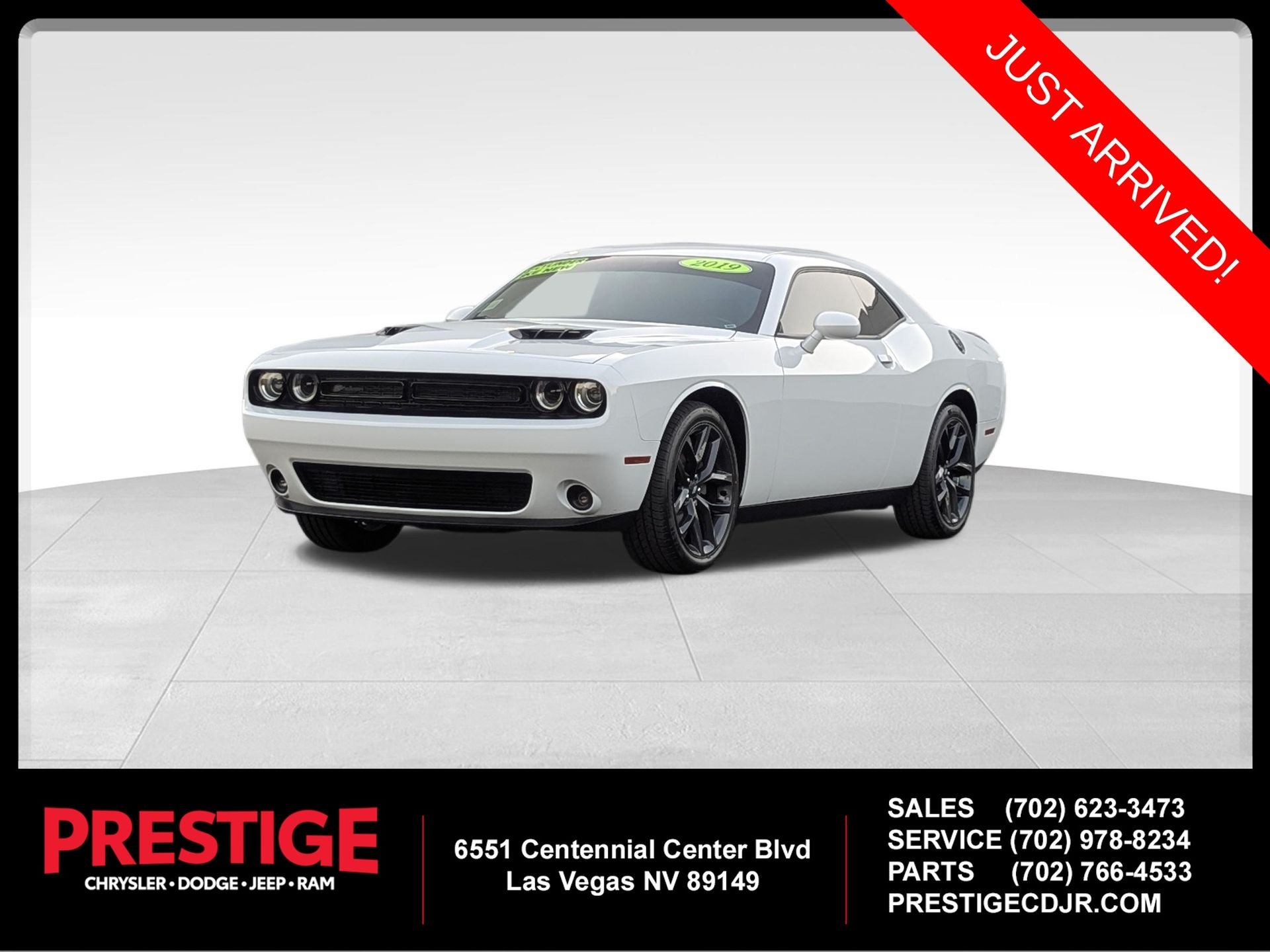 2019 Dodge Challenger SXT Auto's photo