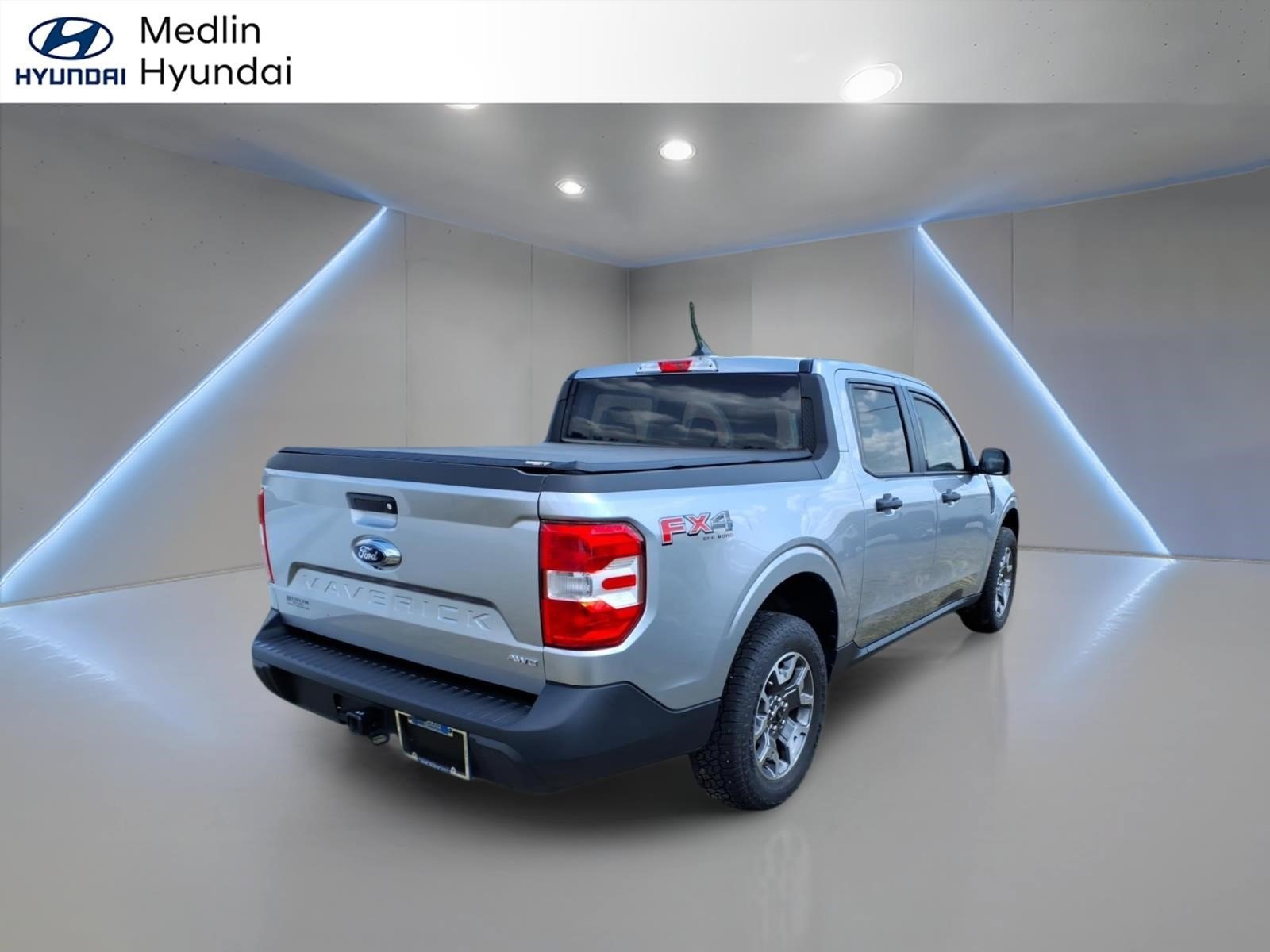 2023 Ford Maverick XLT - Photo 3