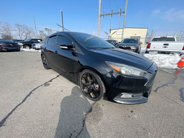 Used 2016 Ford Focus ST with VIN 1FADP3L92GL261623 for sale in Bloomfield, NJ