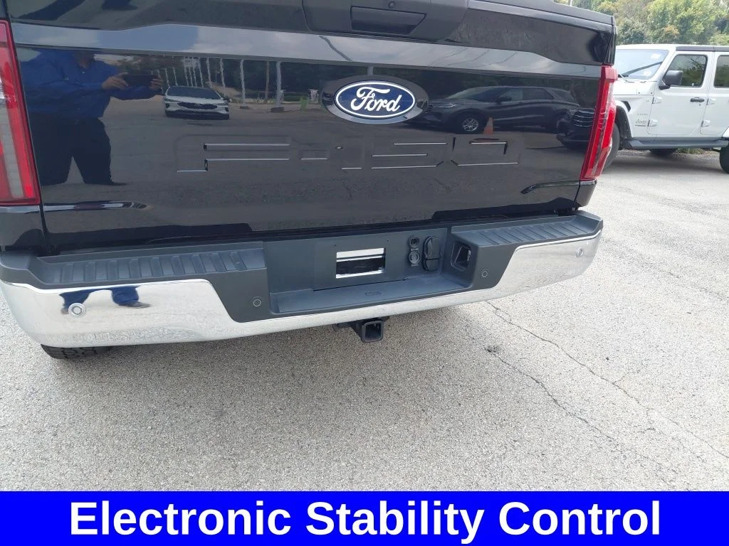 Used 2025 Black Ford XLT image 18