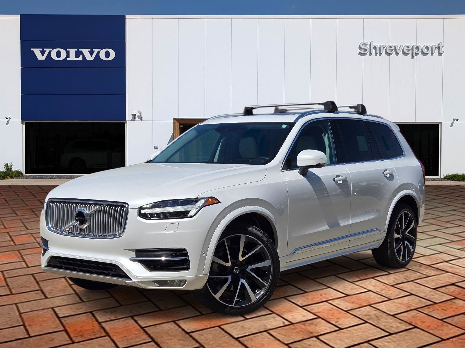 Used 2019 Crystal White Pearl Volvo Inscription image 1