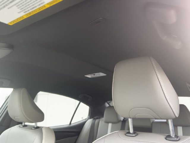 Certified Used 2025  Toyota SE image 27