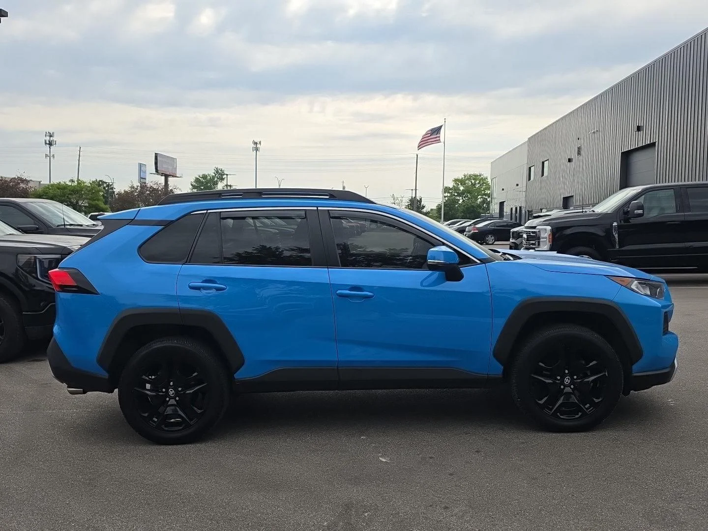 Used 2020 Blue Flame Toyota Adventure image 2
