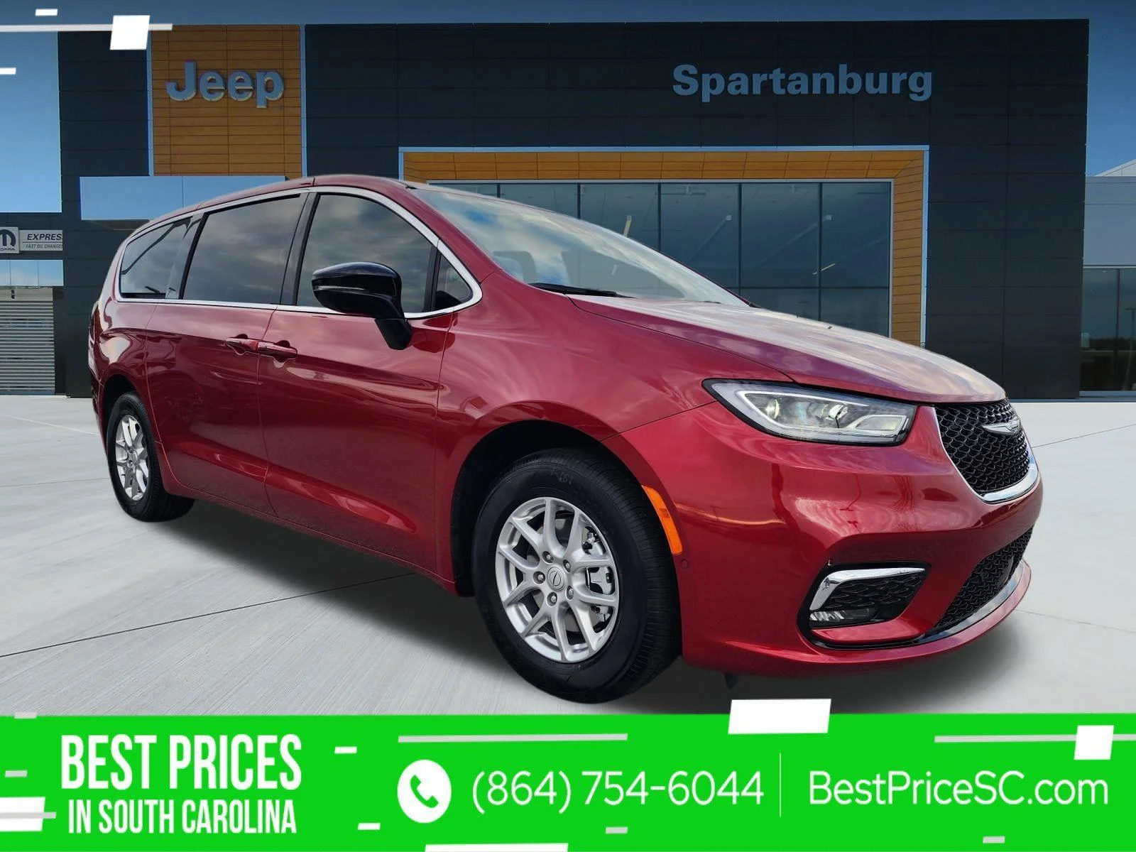 2026 Chrysler Pacifica Select's photo