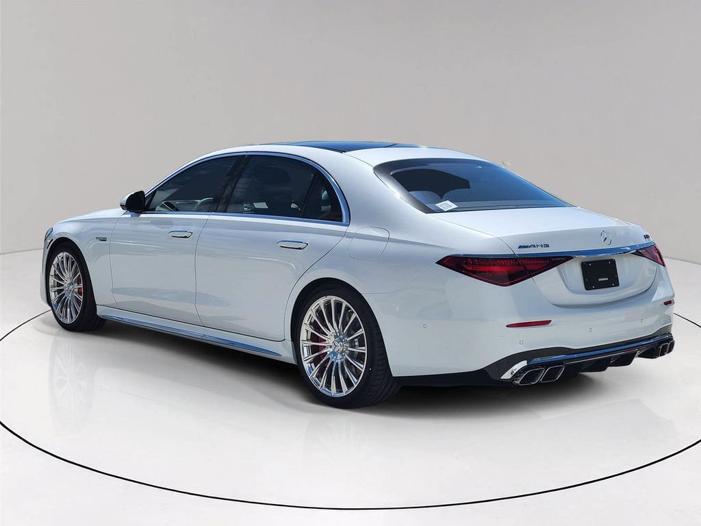 New 2026 MANUFAKTUR Moonlight White Metallic Mercedes-Benz AMG® S 63 E 4MATIC® Sedan image 4