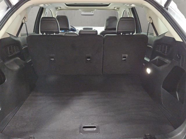 Used 2023 White Ford SEL image 23