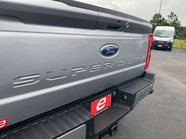 Used 2023 Silver Ford Lariat image 43