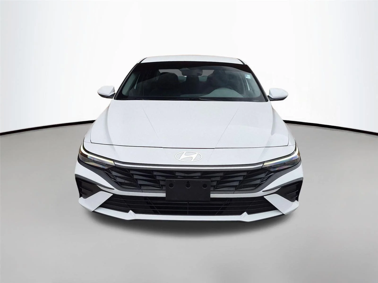 Used 2024 Serenity White Hyundai SEL image 8