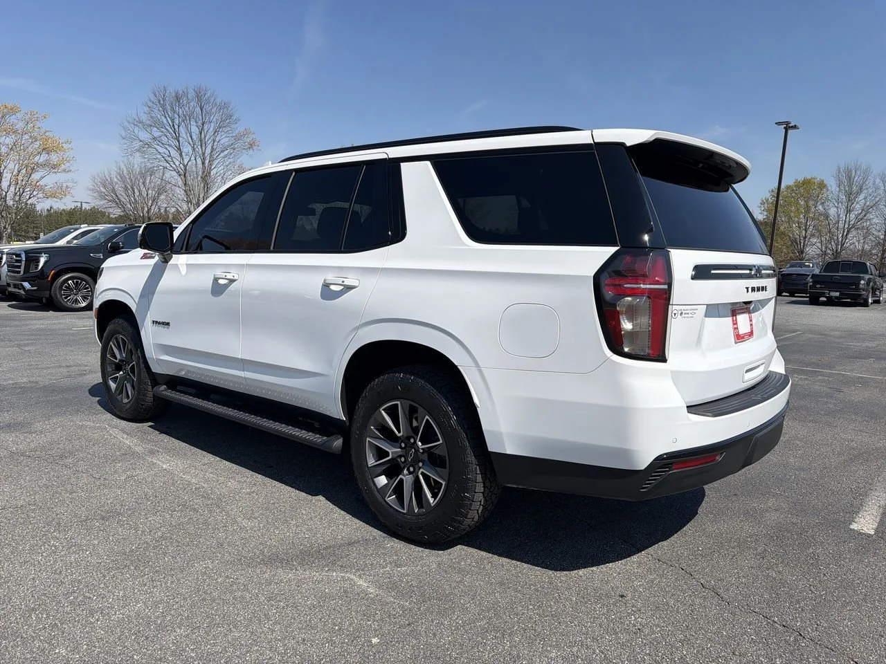 Used 2024 Summit White Chevrolet Z71 image 6