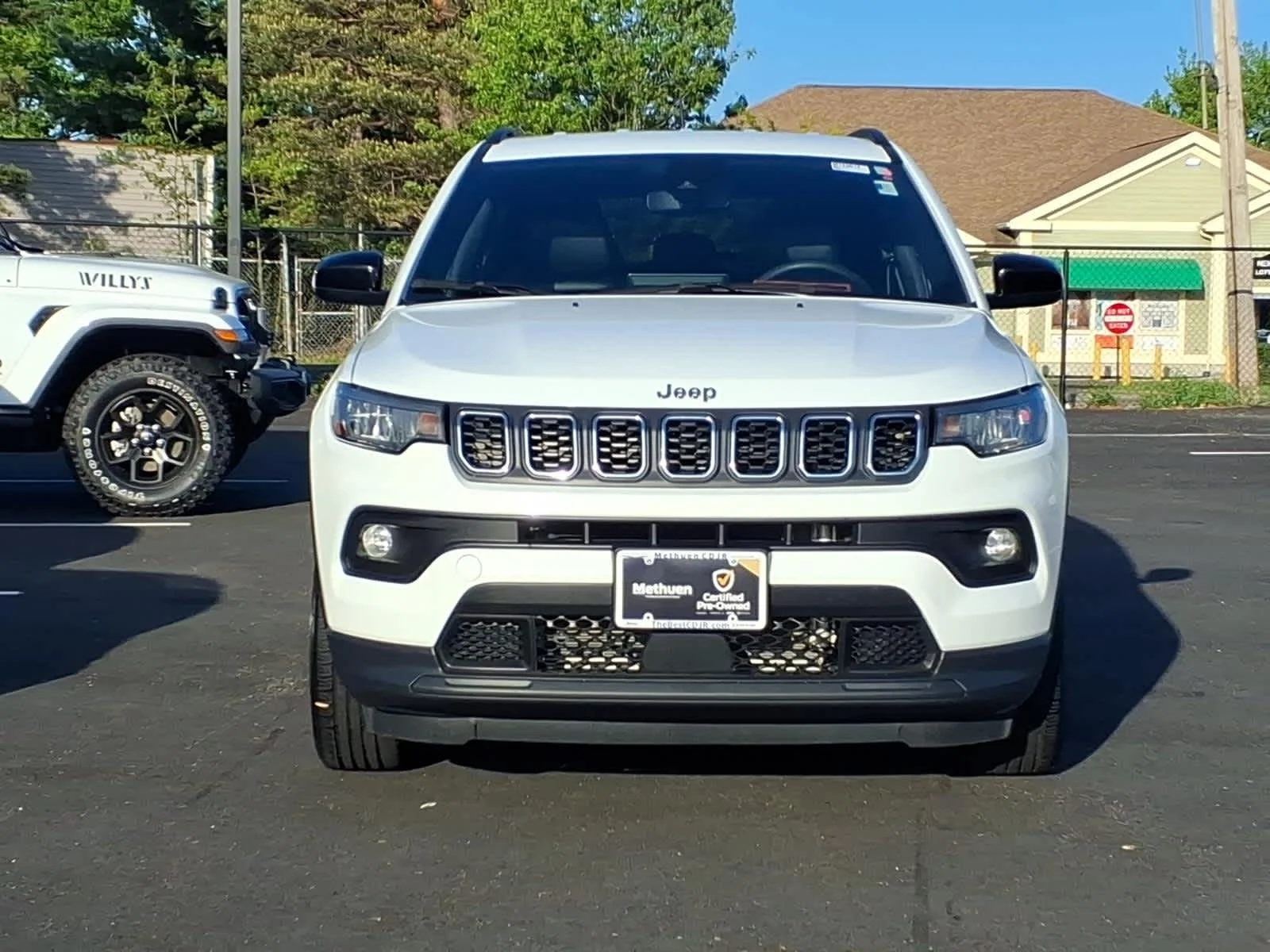 Used 2024 Jeep Compass Latitude with VIN 3C4NJDBN9RT118406 for sale in Methuen, MA