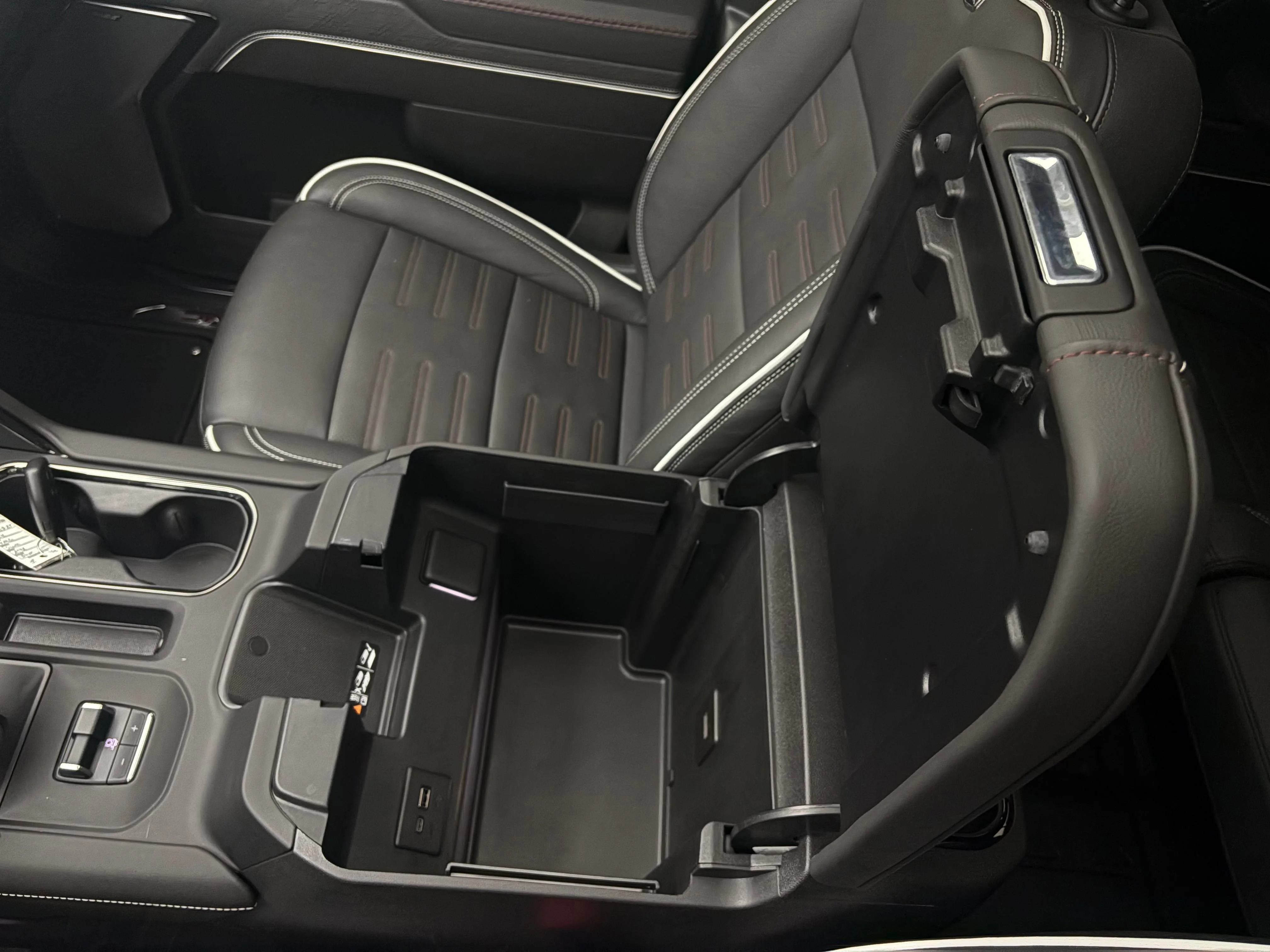 Used 2024 Onyx Black GMC AT4X image 37