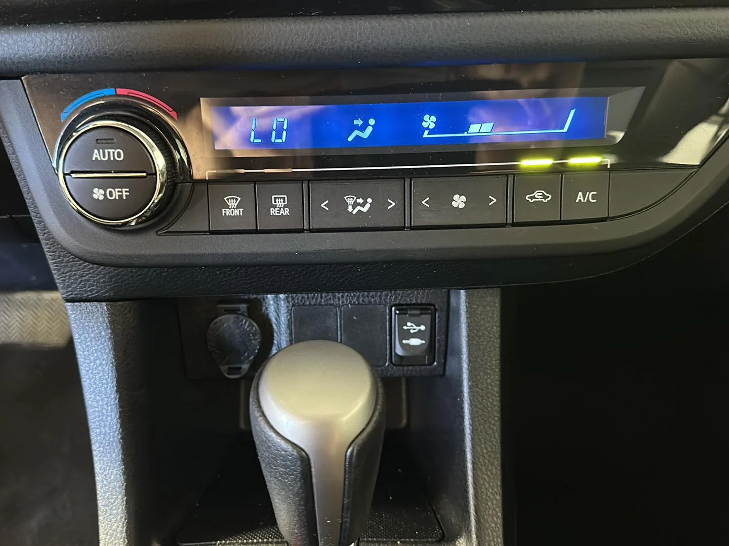 Used 2015 Classic Silver Metallic Toyota S Plus image 16