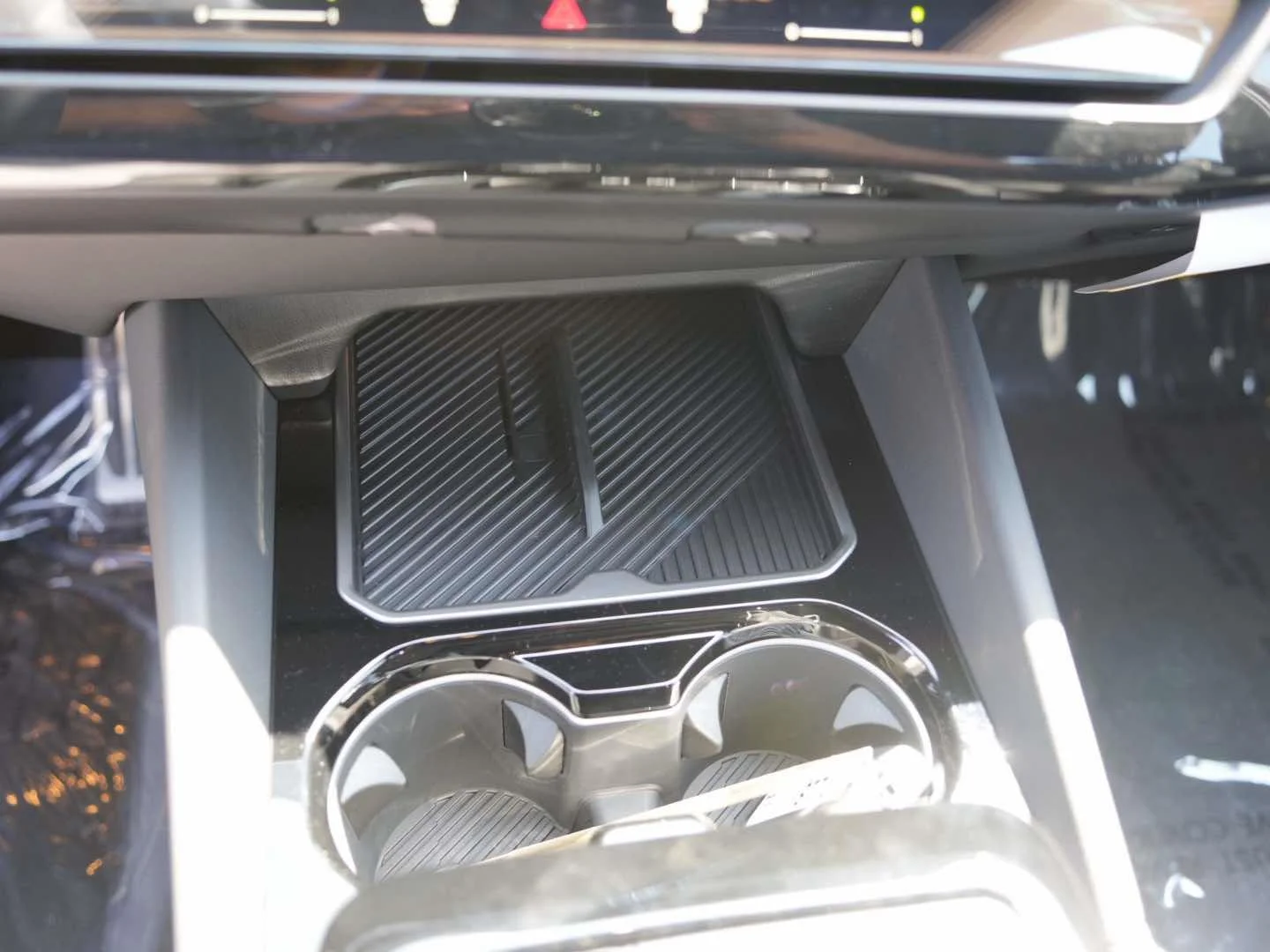 New 2027 Oxide Grey Metallic BMW 530i image 13
