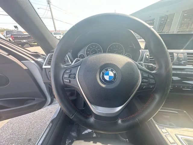 Used 2016 Silver BMW 328i xDrive image 16