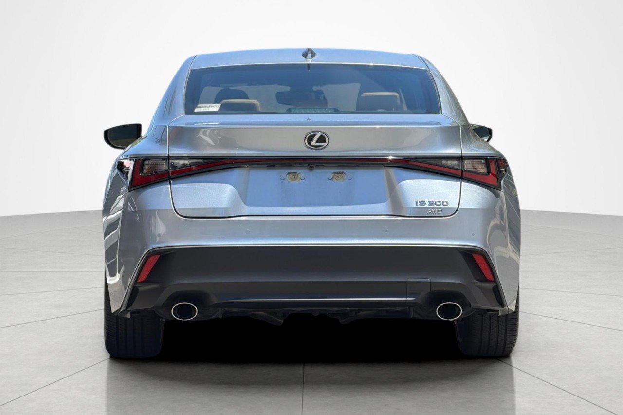 Used 2024  Lexus IS 300 image 4