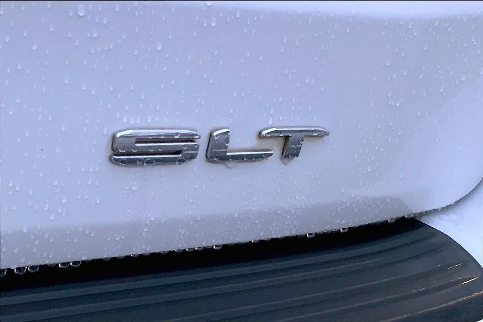 Used 2021 Summit White GMC SLT image 8