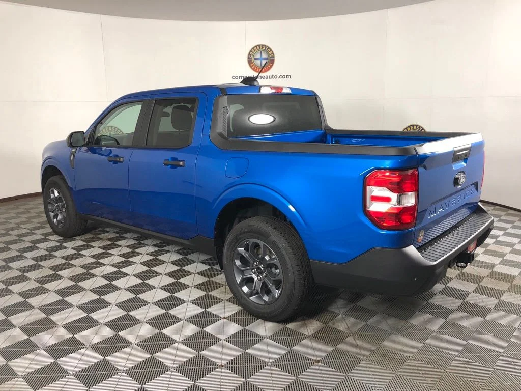 New 2026 Velocity Blue Ford XLT image 18