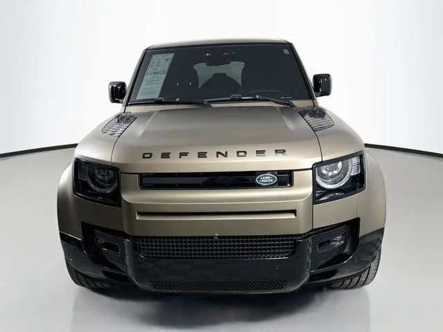 Certified Used 2025 Gray Land Rover X-Dynamic SE image 2