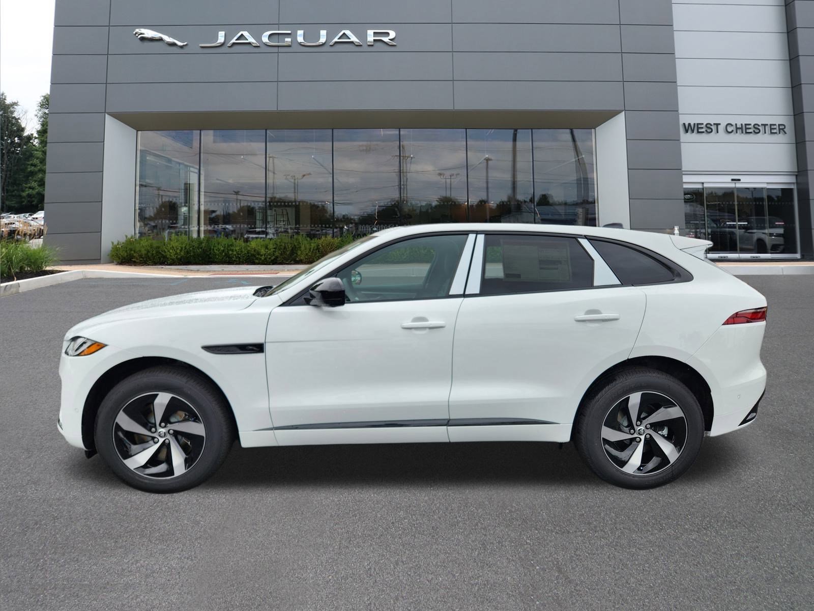 New 2026 Fuji White Jaguar P400 R-Dynamic S image 3