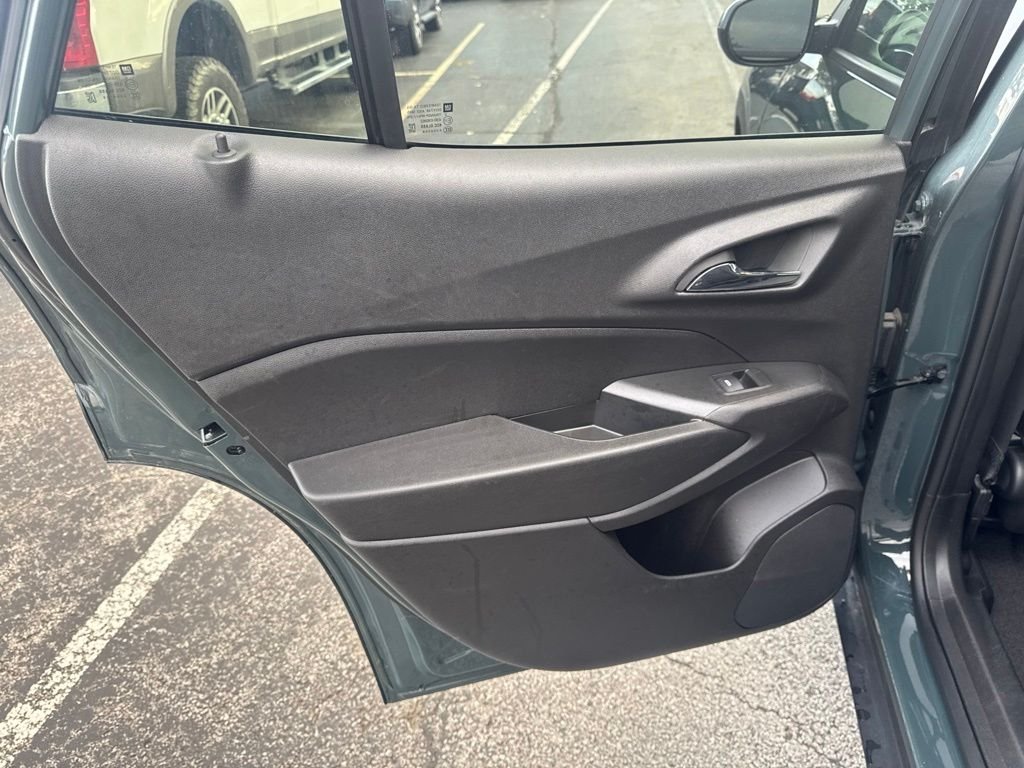 Used 2025 Gray Chevrolet LT image 26