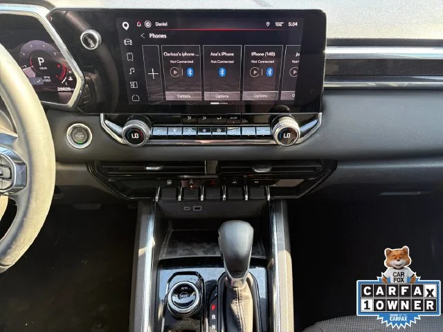 Used 2025 White GMC Elevation image 3