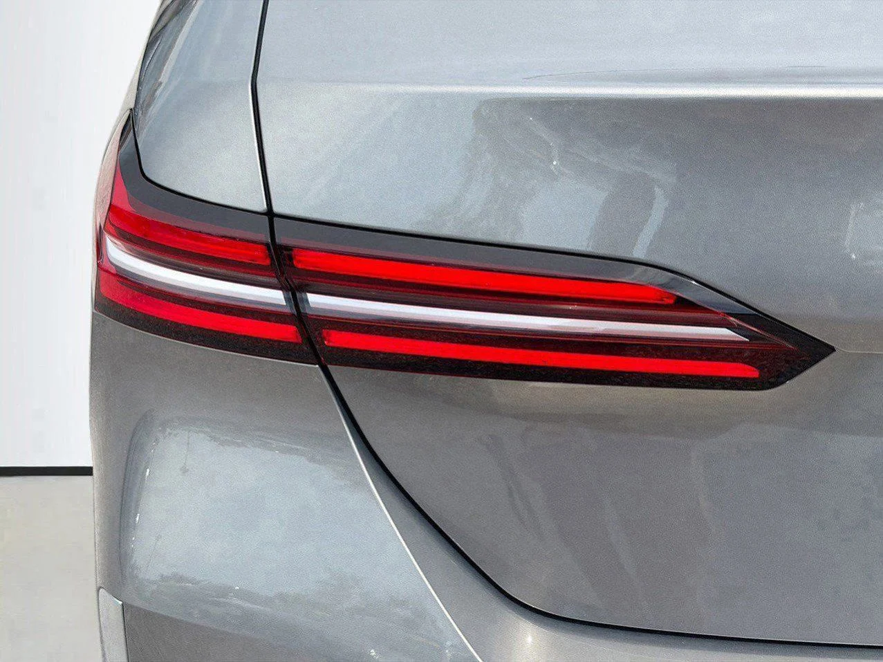2026 BMW 5 Series 530i - Photo 10