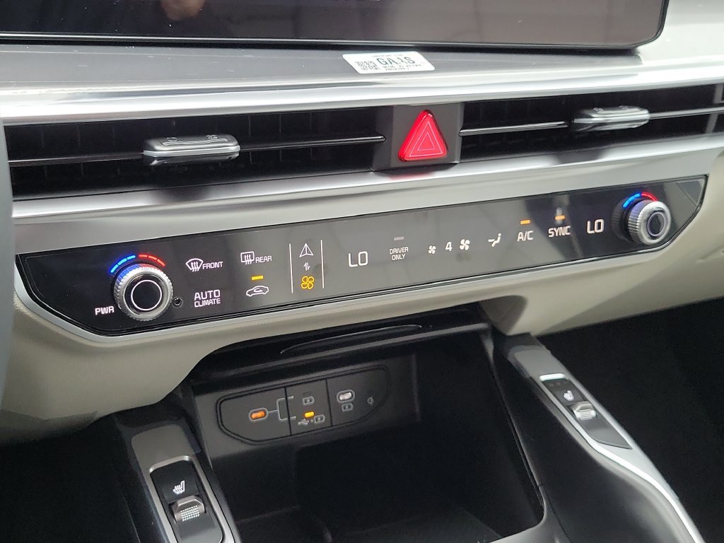 New 2026 Volcanic Sand Kia EX image 33