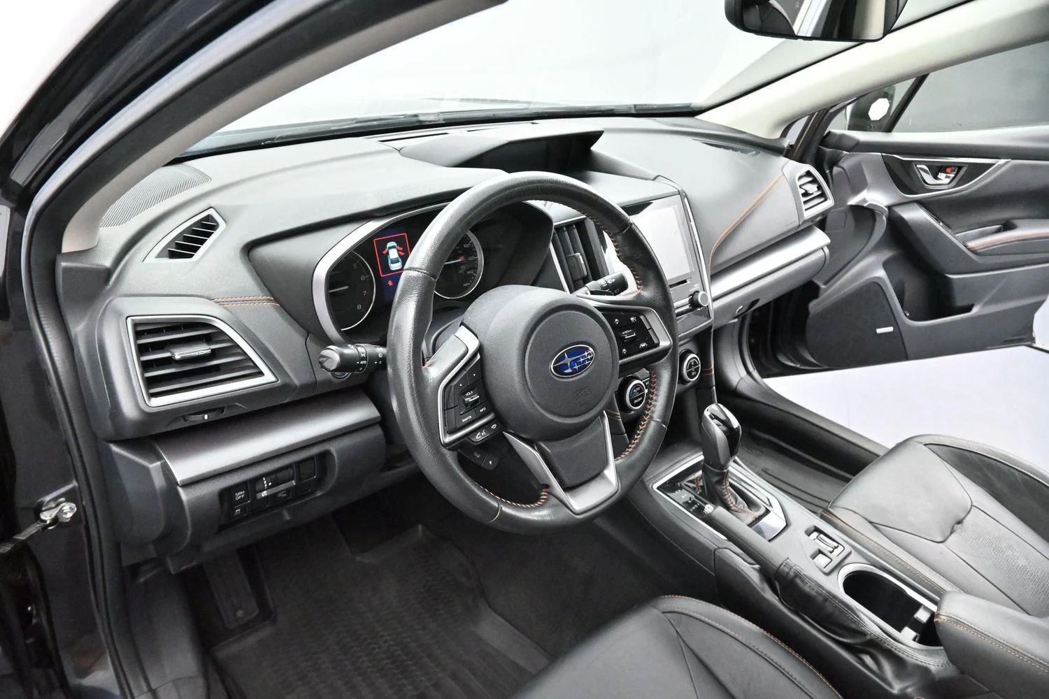 Used 2019 Dark Gray Metallic Subaru Limited image 12