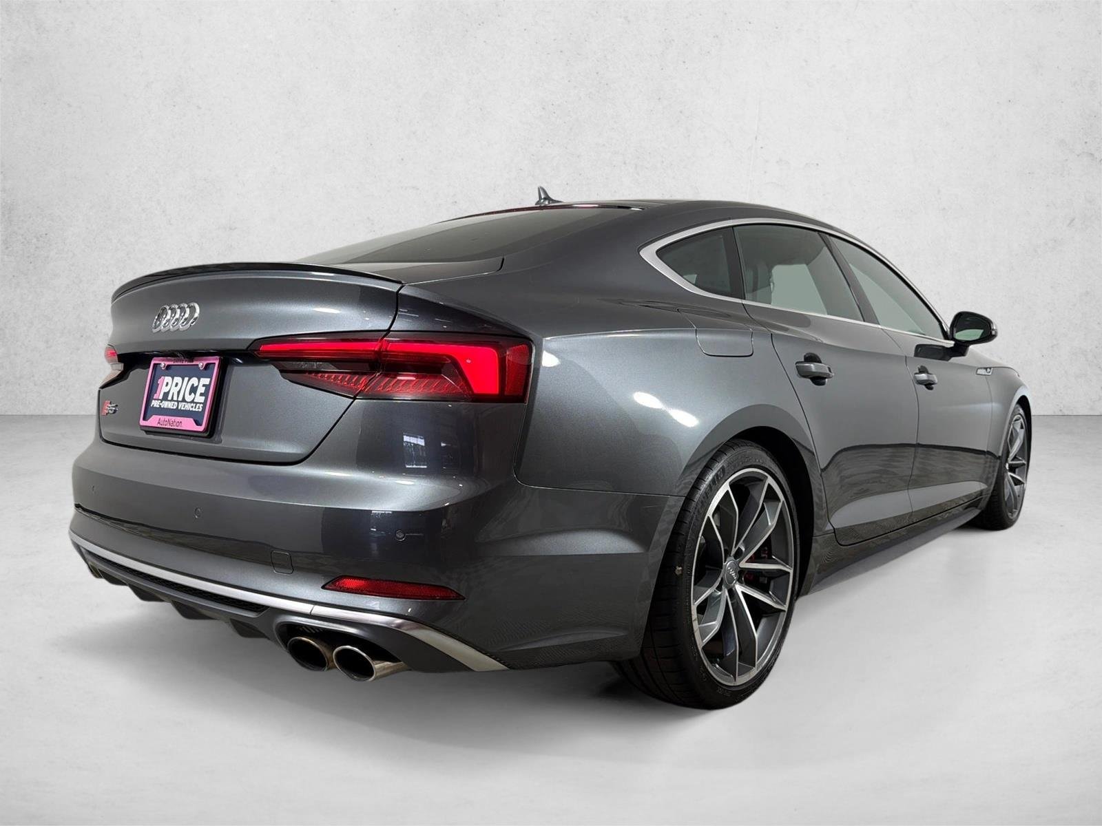 Used 2018 Daytona Gray Pearl Audi Prestige image 5