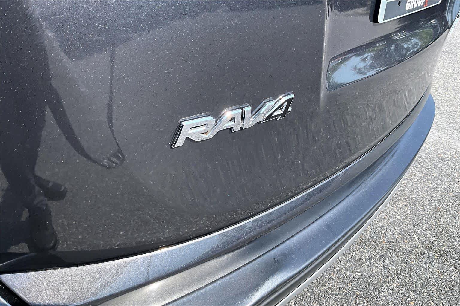 Used 2016 Magnetic Gray Metallic Toyota XLE image 31
