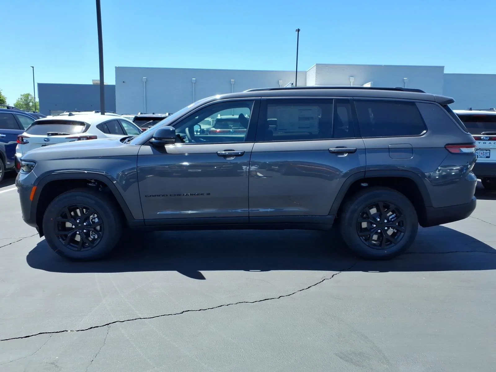 New 2026 Baltic Gray Metallic Clear-Coat Exterior Paint Jeep Laredo image 3