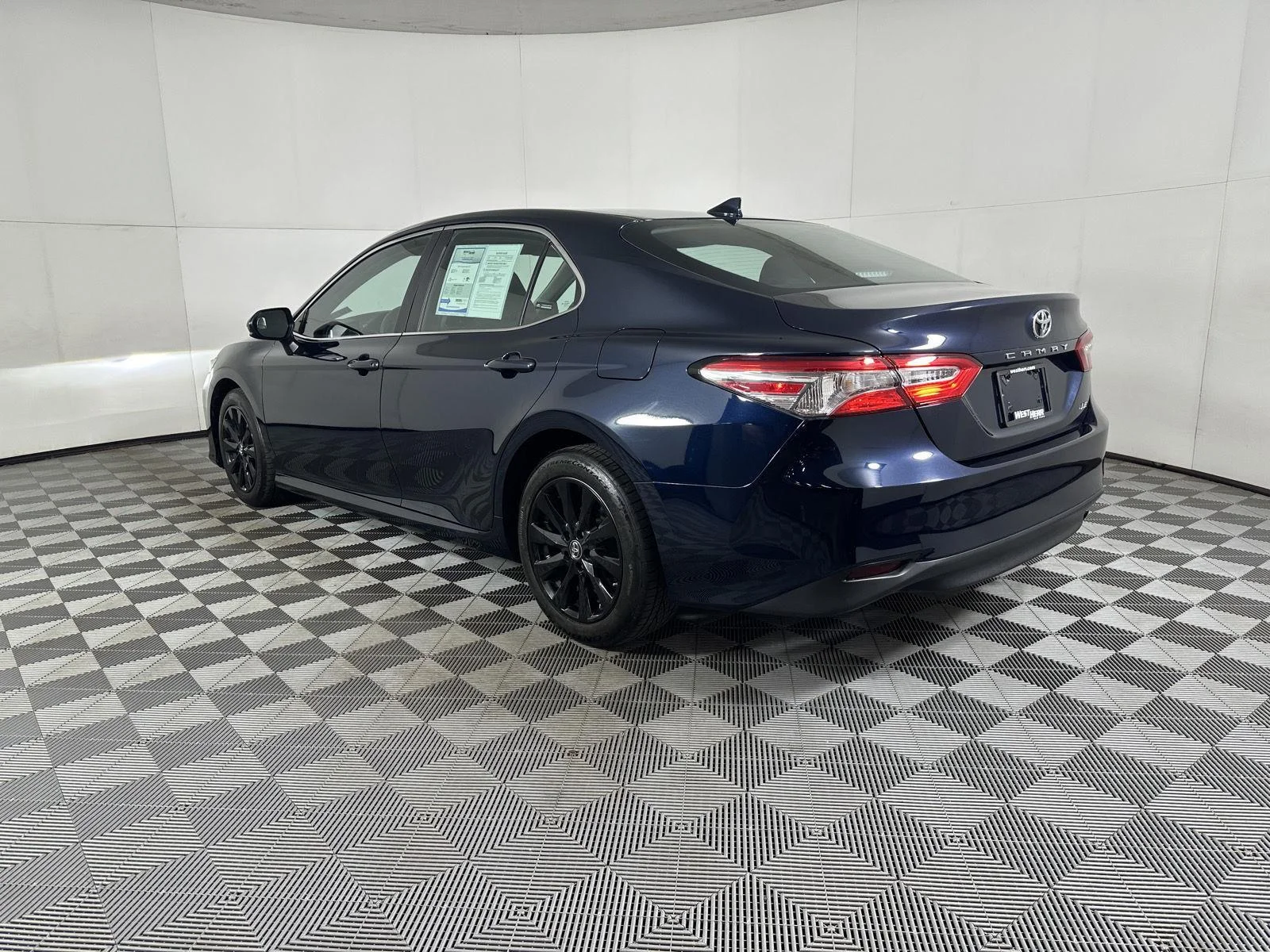 Used 2019 Galactic Aqua Mica Toyota LE image 15
