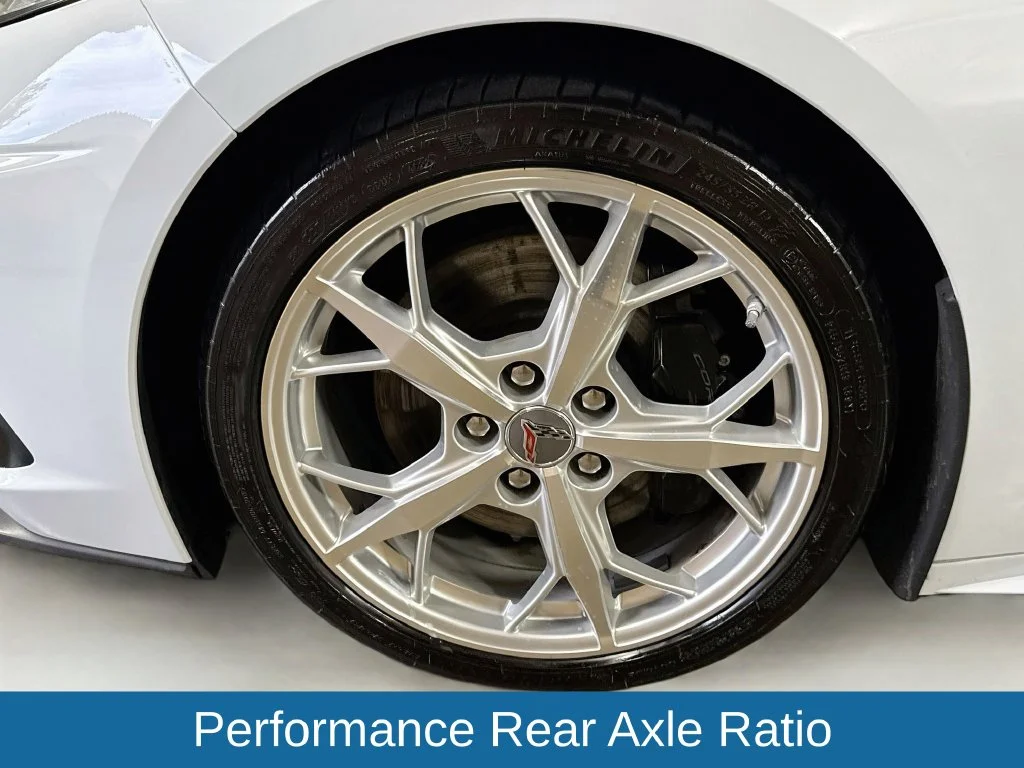 Used 2023 White Chevrolet Stingray image 38