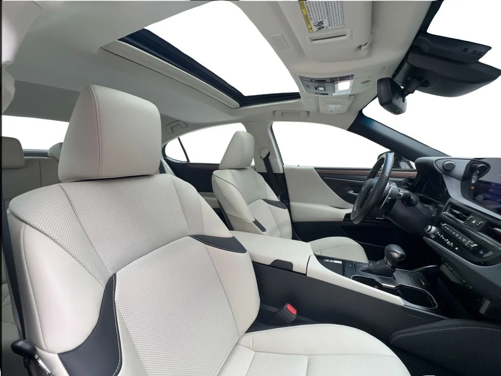 Used 2024 Black Lexus 350 image 31