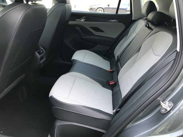 New 2026 Platinum Gray Metallic Volkswagen SE image 24