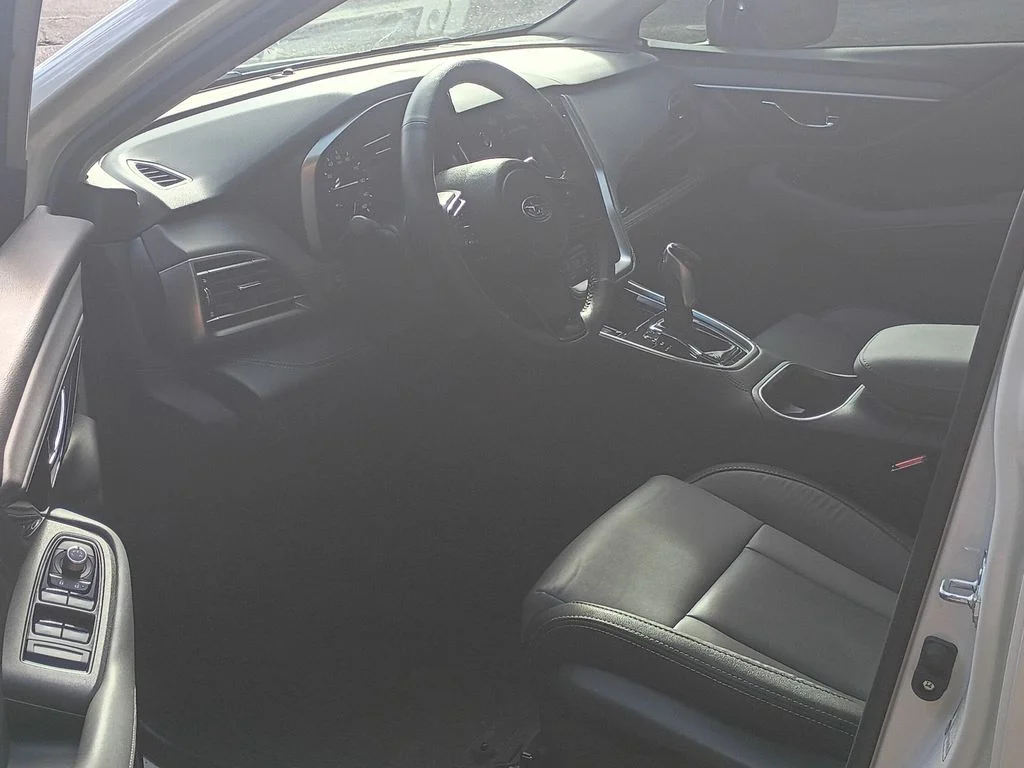 Used 2025 Crystal White Pearl Subaru Onyx Edition XT image 19