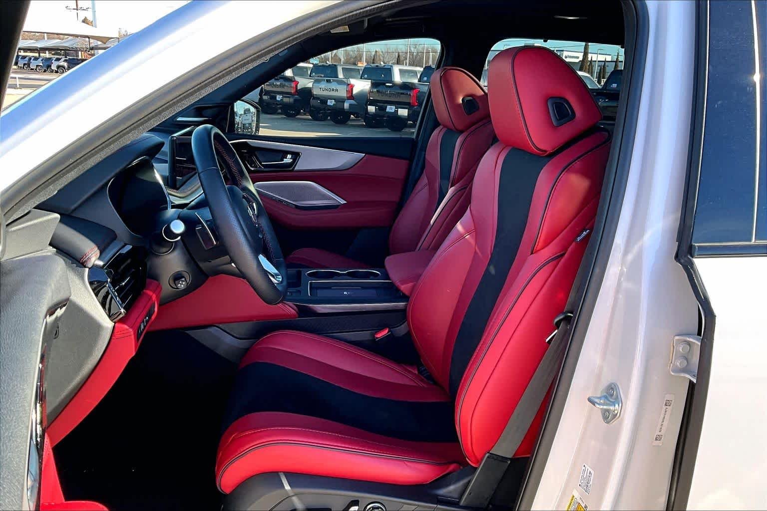 2025 Acura MDX A-Spec Package - Photo 9