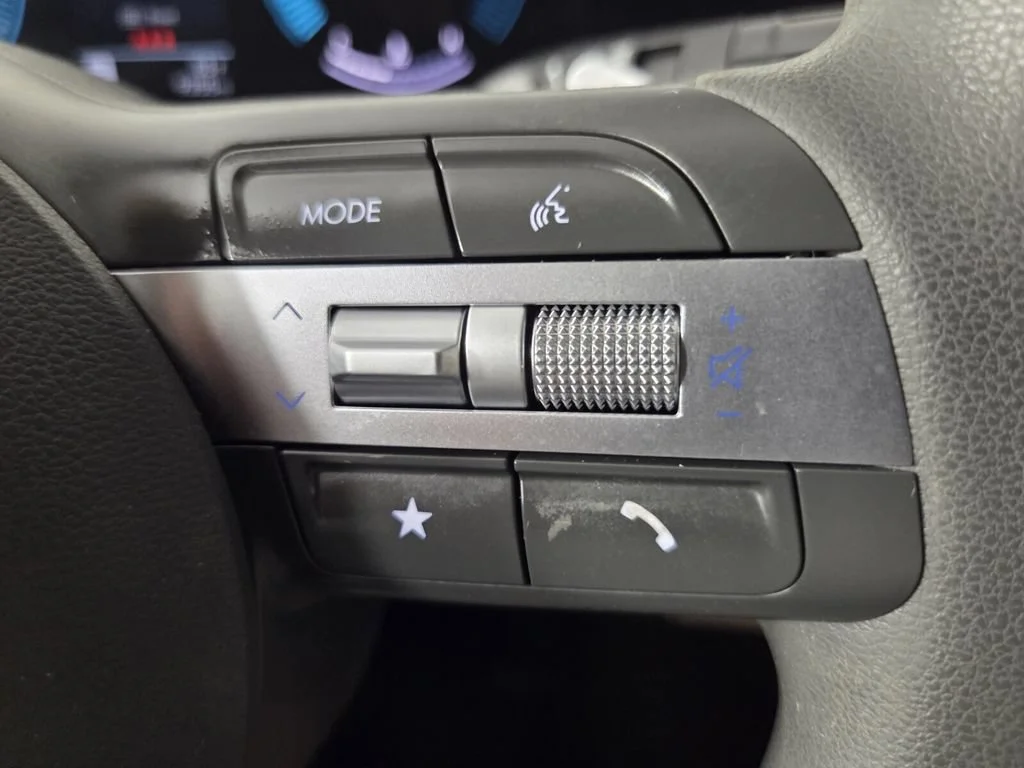 Used 2024 Carbon Blue Hyundai SEL image 16
