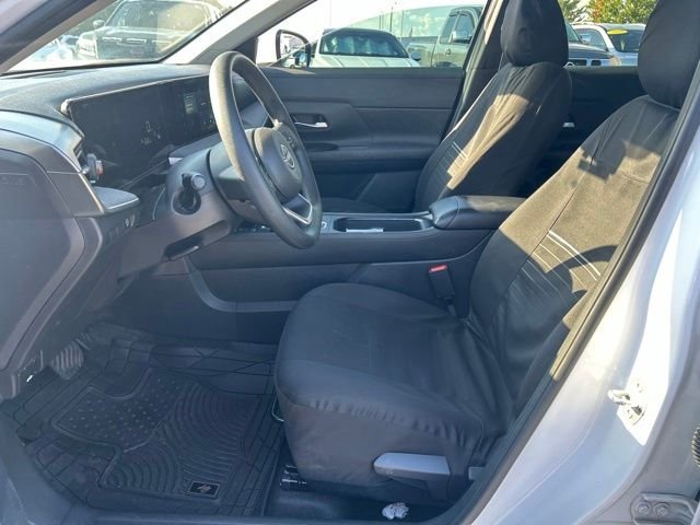 Used 2025 White Nissan SV image 20