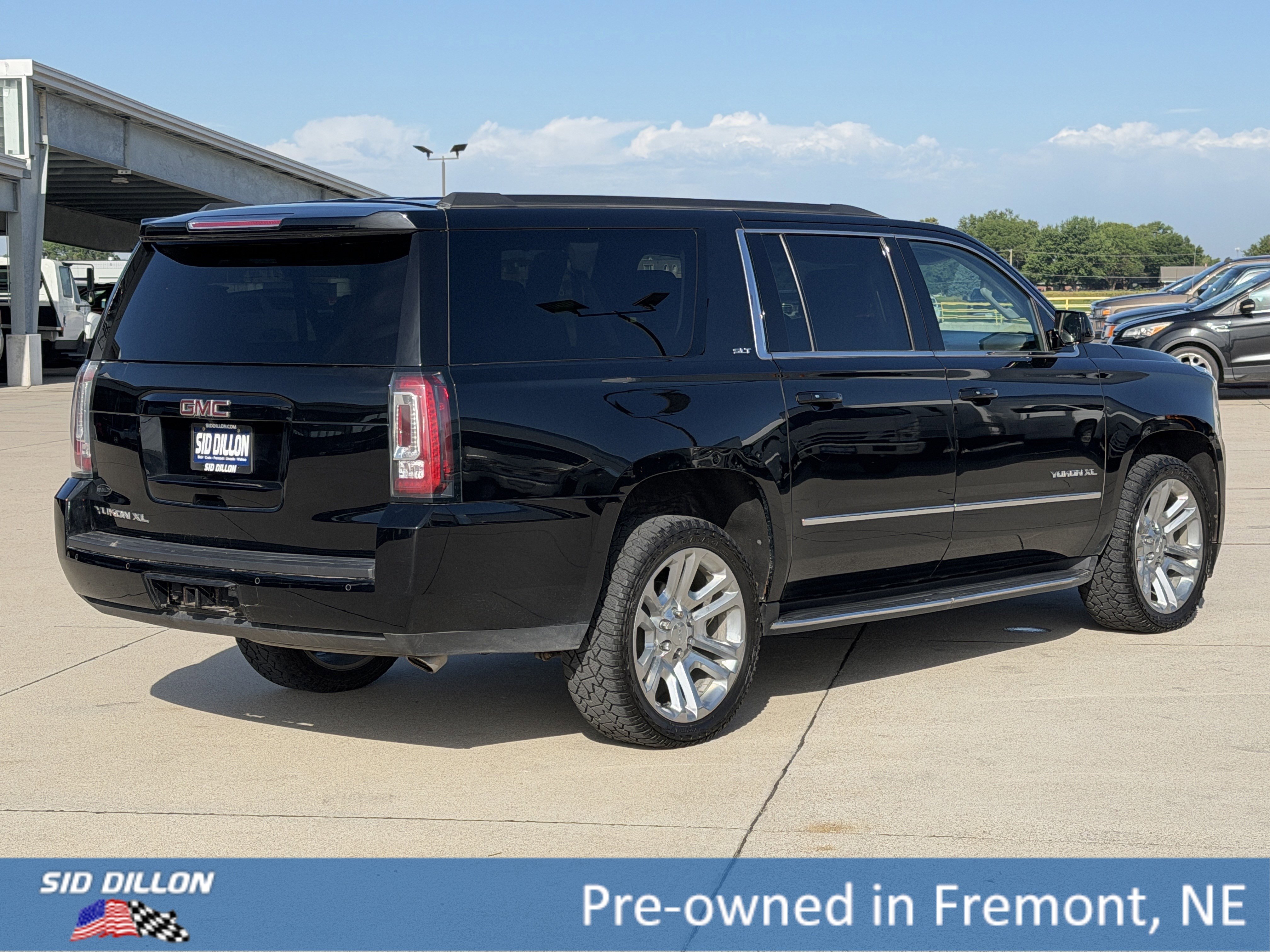 Used 2018 ONYX BLACK GMC SLT image 4