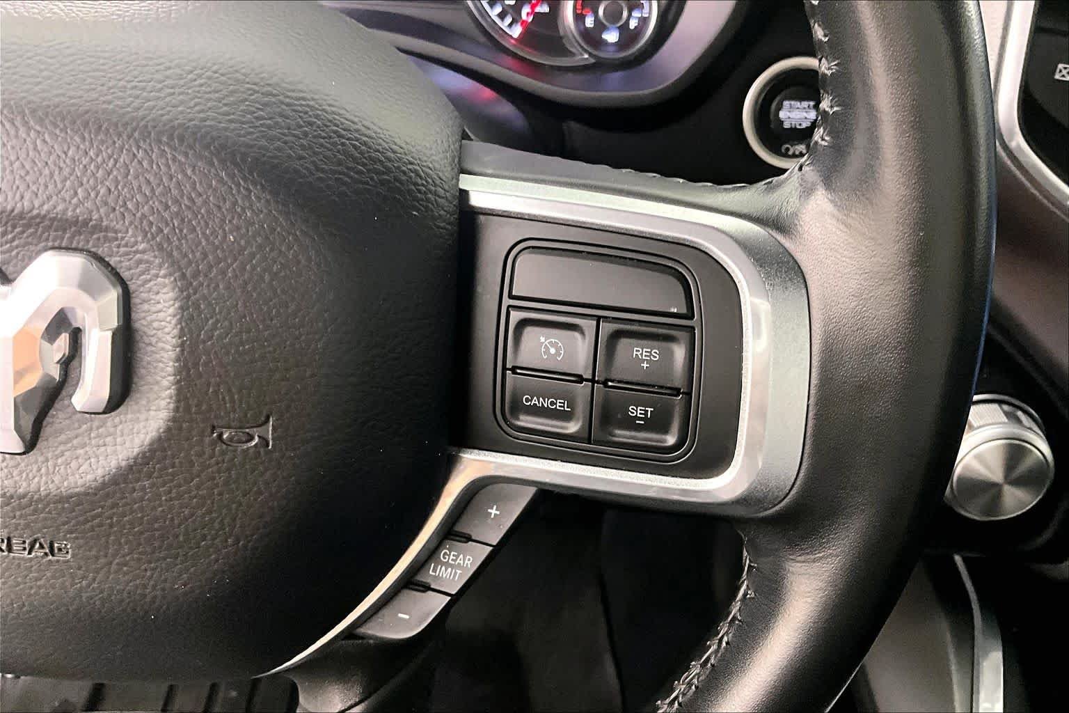 Used 2022 Diamond Black Crystal Pearlcoat Ram Laramie image 23