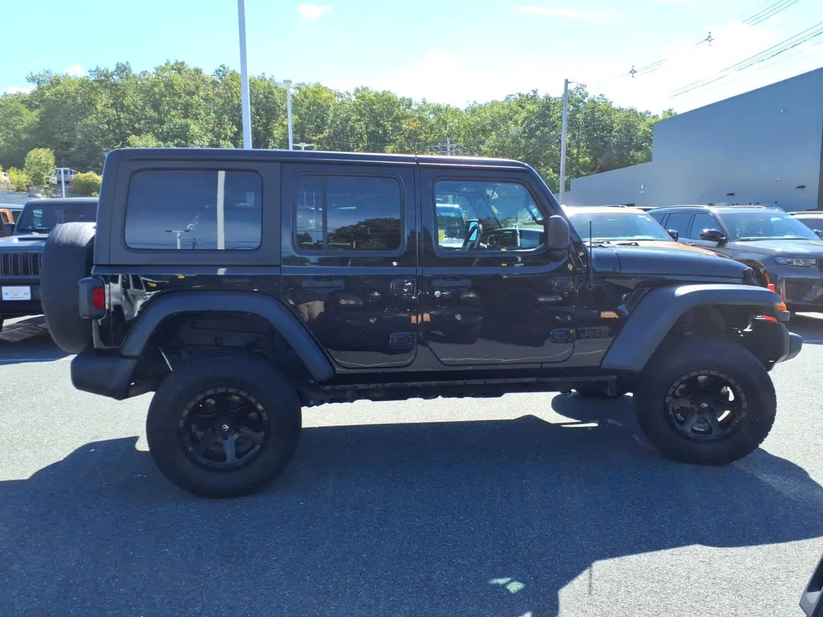 Certified Used 2022 Black Clearcoat Jeep Unlimited Sport S image 6