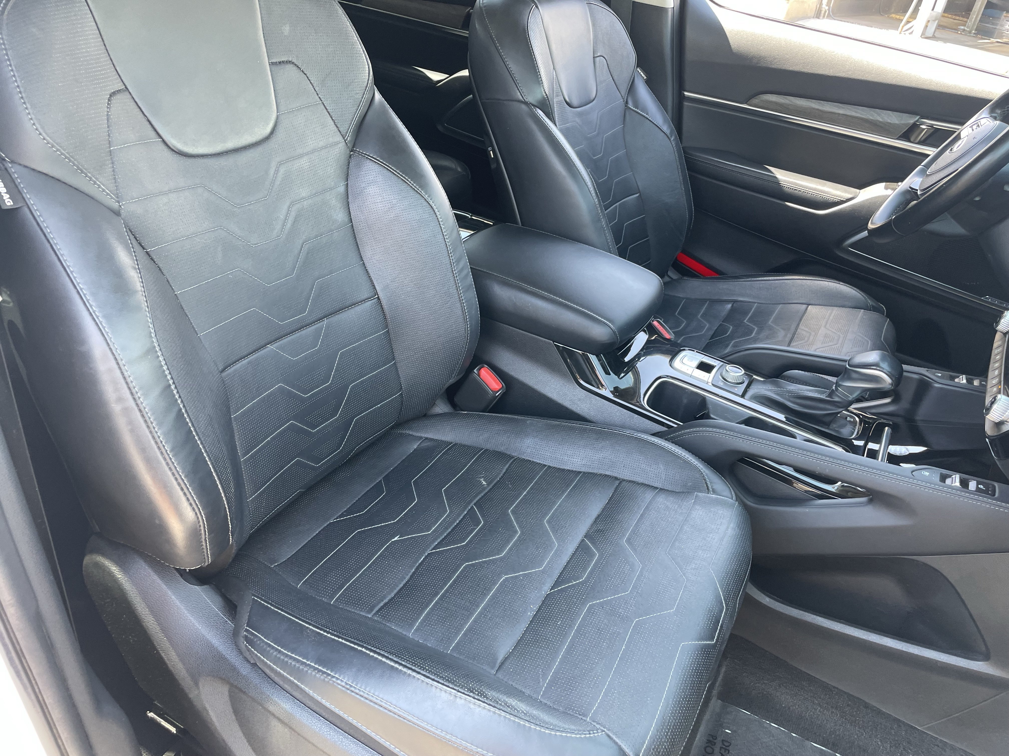 Used 2021 Glacial White Pearl Kia SX image 8