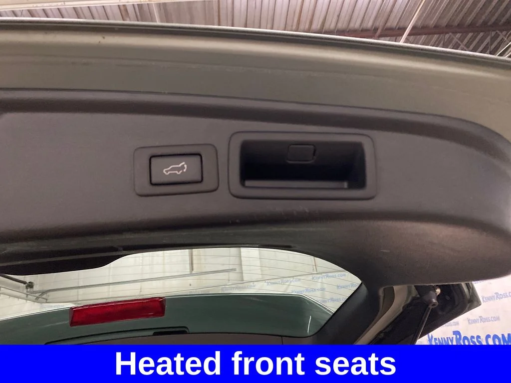 Used 2015 Green Subaru 2.5i Limited image 16
