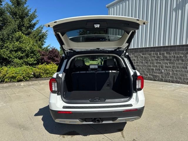 New 2026 Star White Metallic Tri-Coat Ford Active image 7