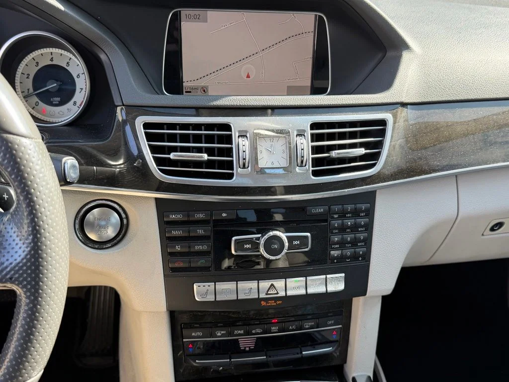 Used 2014  Mercedes-Benz E 350 image 23