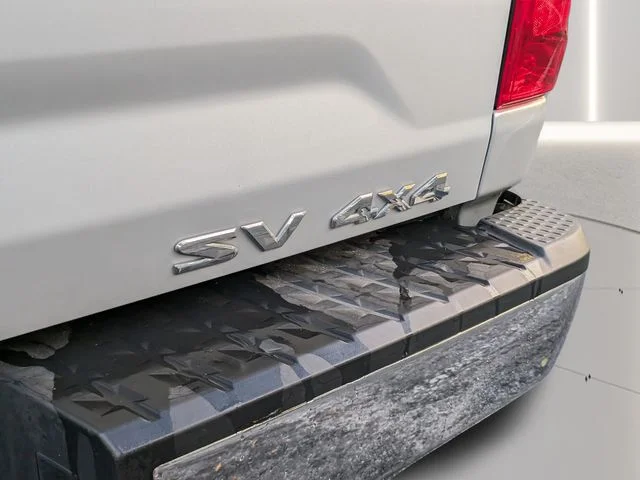 Certified Used 2018 Silver Nissan SV image 10