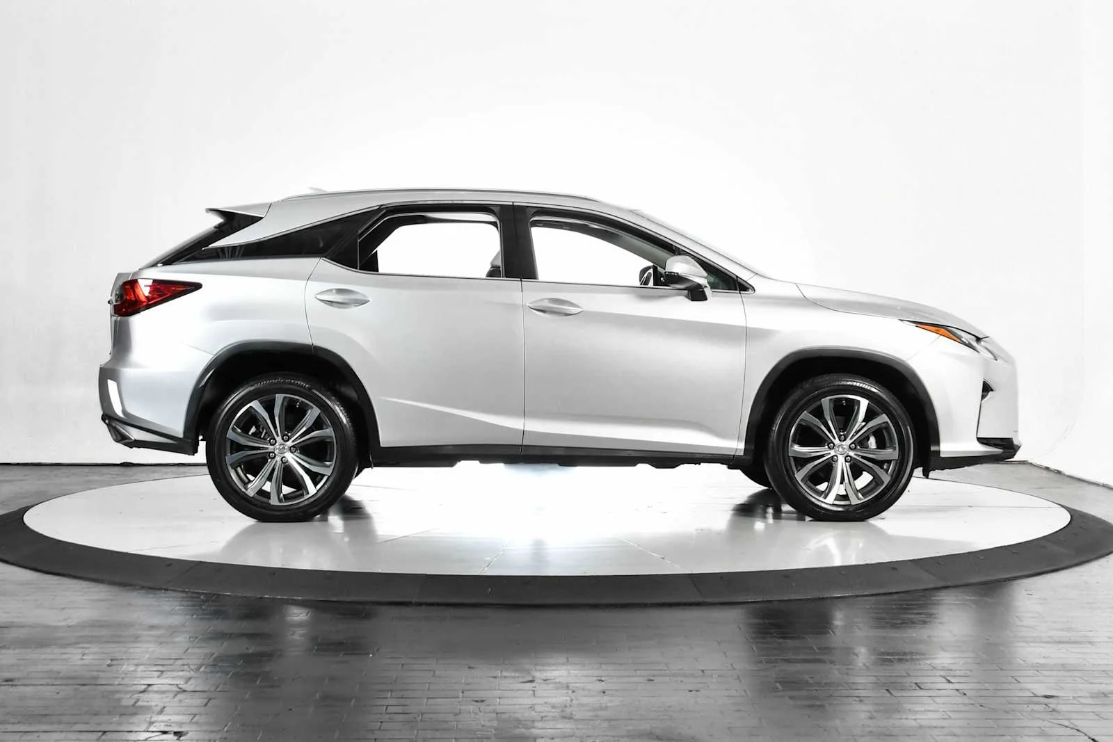 Used 2016 Silver Lining Metallic Lexus  image 8